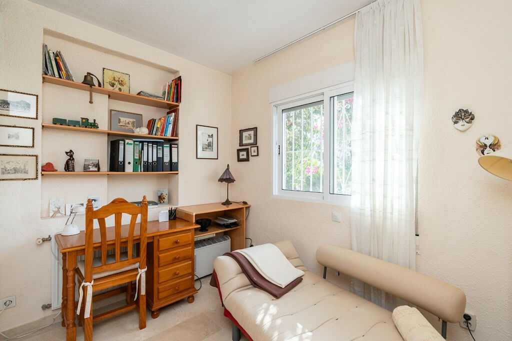 Detached Villa El Faro Málaga - image 14