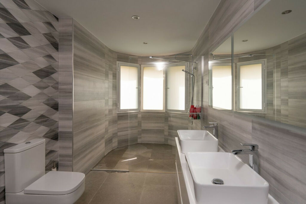 Detached Villa Benalmadena Málaga - image 14