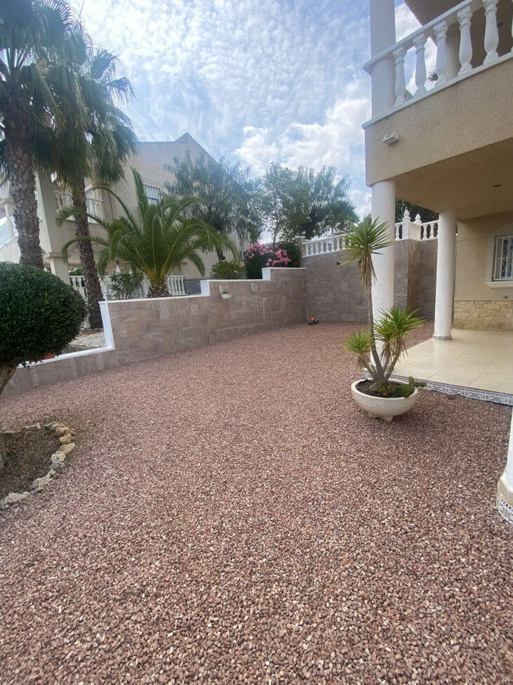 Detached Villa Algorfa Alicante - image 14