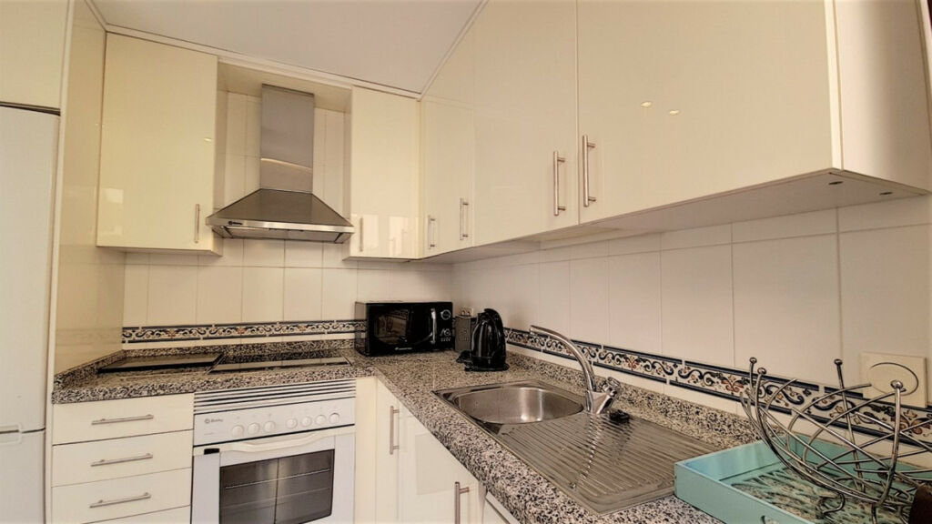 Penthouse Manilva Málaga - image 14