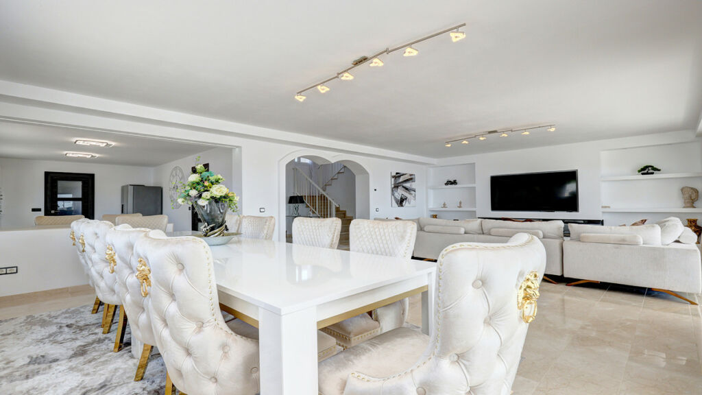 Detached Villa Casares Málaga - image 14