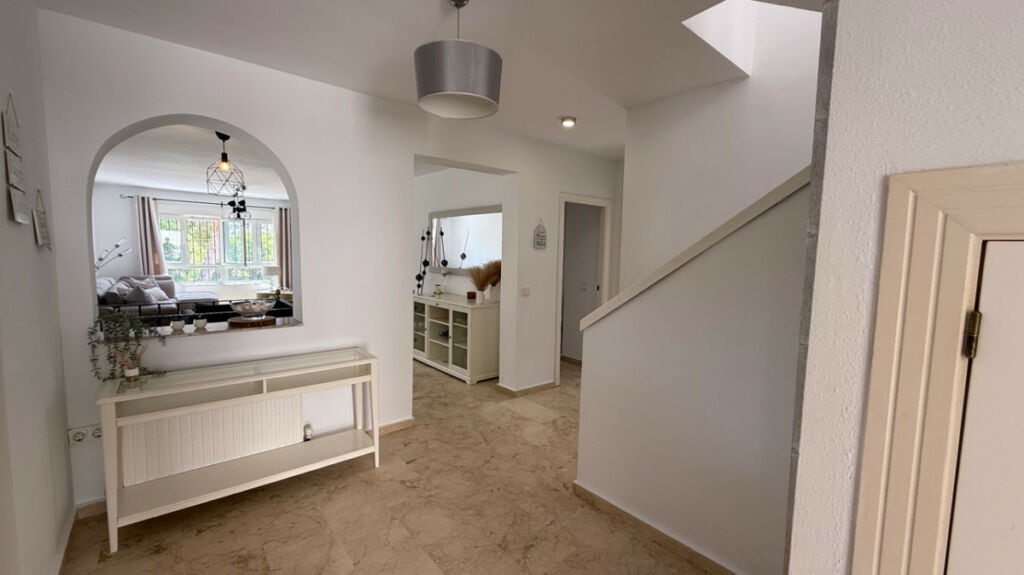 Detached Villa Las Ramblas Golf Alicante - image 14