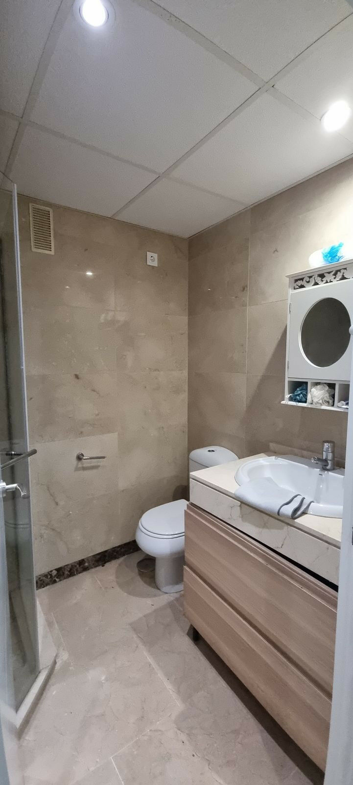 Middle Floor Apartment La Duquesa Málaga - image 14