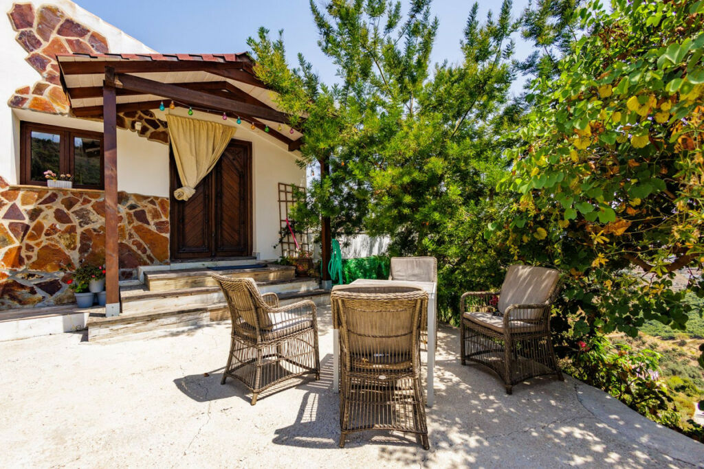 Detached Villa Sayalonga Málaga - image 15
