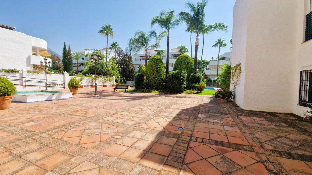 Ground Floor Apartment Nagüeles Málaga - image 14