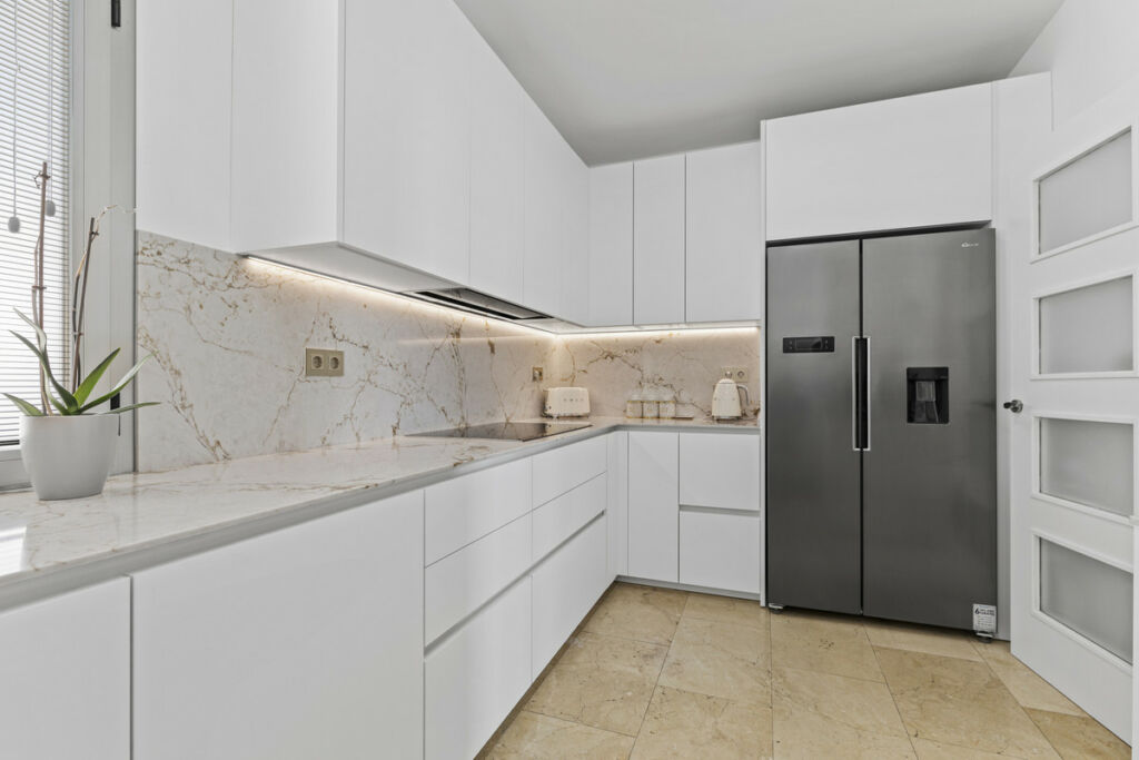 Townhouse Benahavís Málaga - image 16