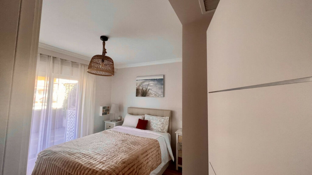 Penthouse Nueva Andalucía Málaga - image 14