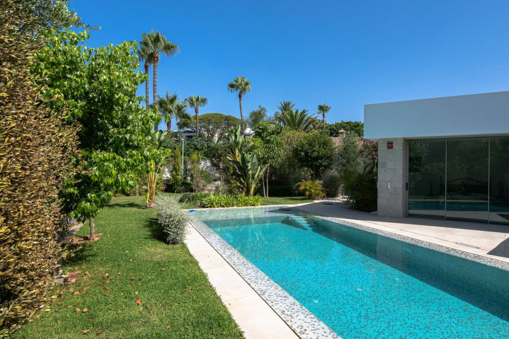 Detached Villa Marbesa Málaga - image 14