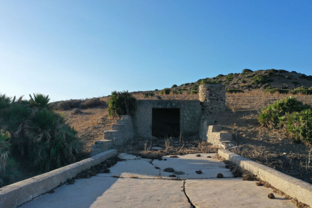 Land with Ruin Tarifa Cádiz - image 14