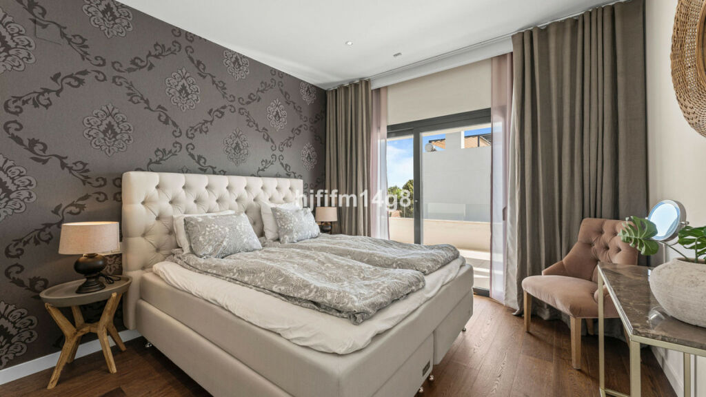 Detached Villa San Pedro de Alcántara Málaga - image 14