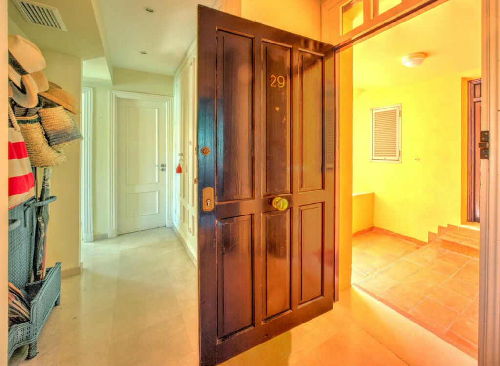 Middle Floor Apartment Sotogrande Marina Cádiz - image 14
