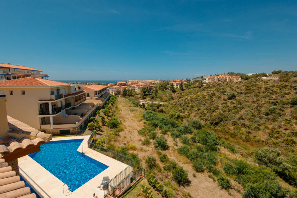 Middle Floor Apartment El Faro Málaga - image 14
