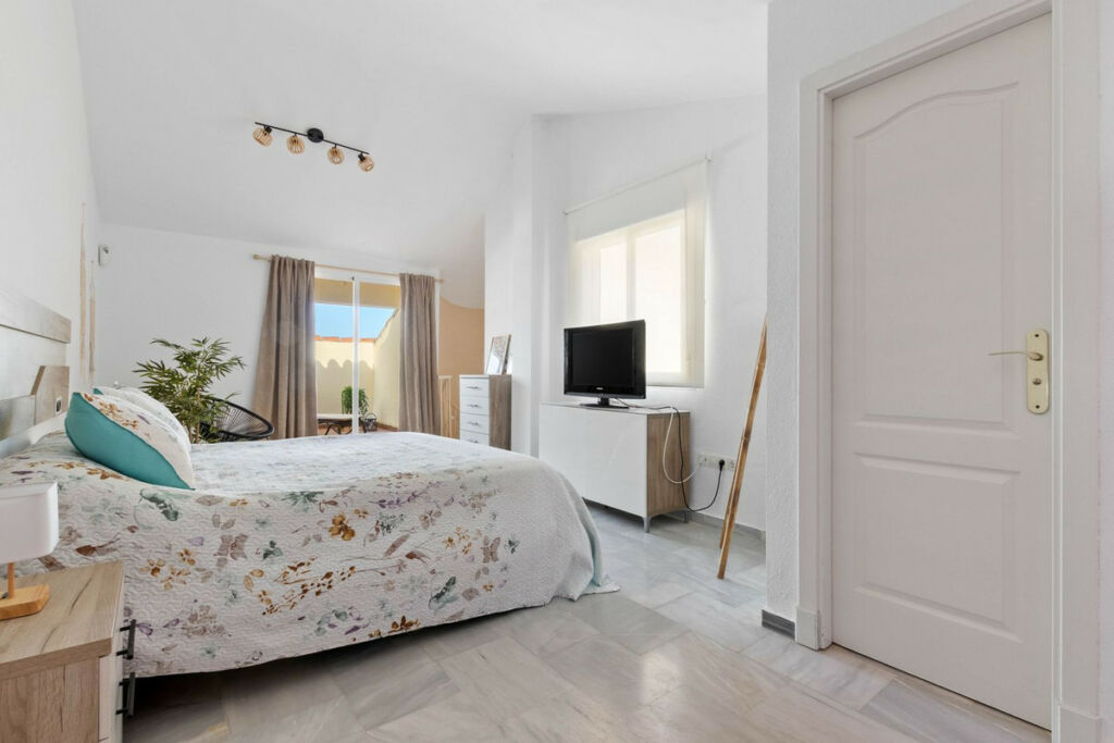 Penthouse Duplex Torreblanca Málaga - image 14