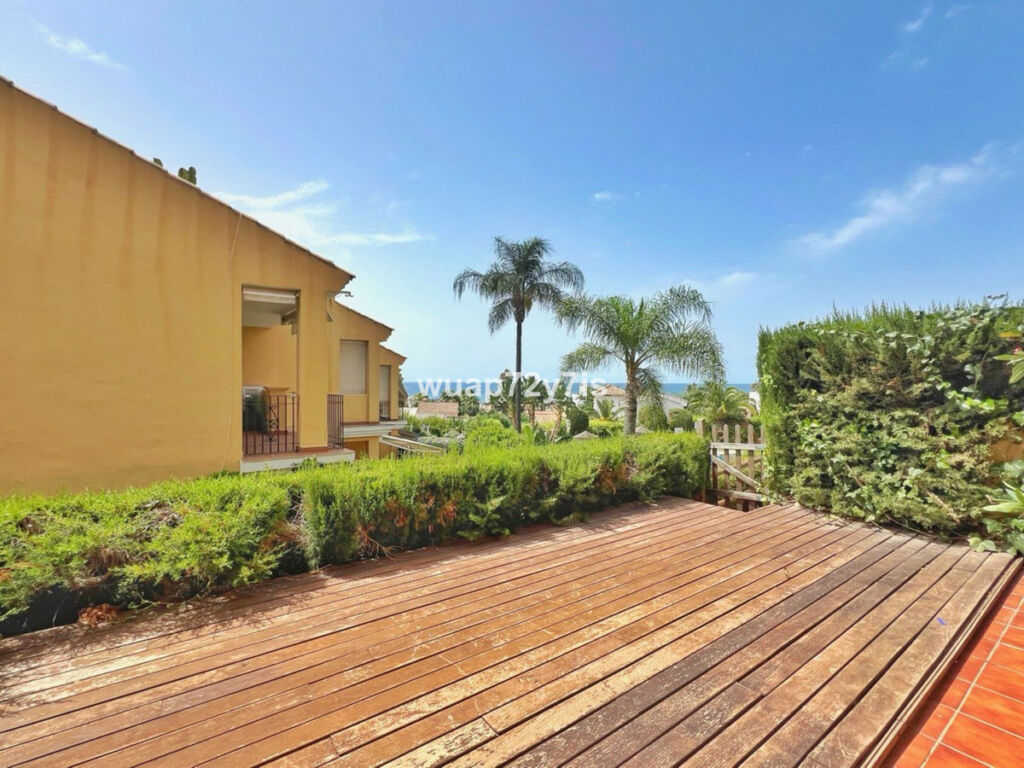 Semi-Detached House Costabella Málaga - image 14
