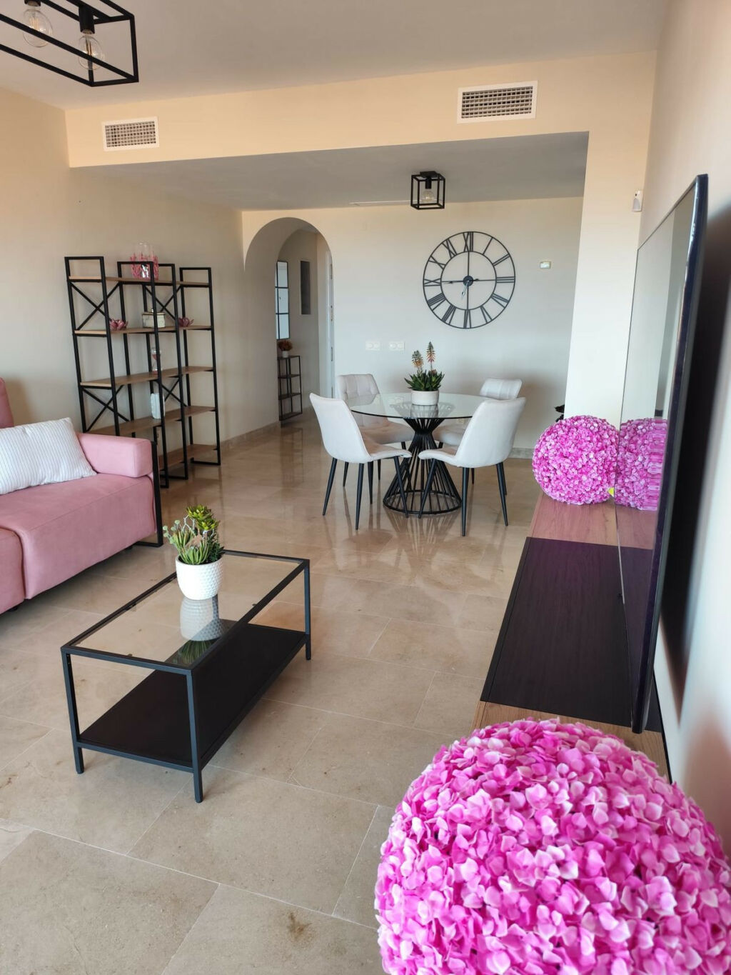 Middle Floor Apartment La Duquesa Málaga - image 10