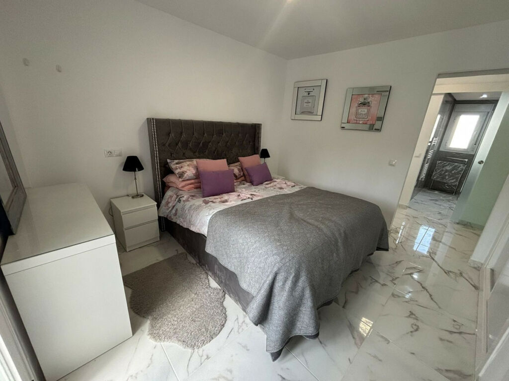 Middle Floor Apartment San Luis de Sabinillas Málaga - image 14