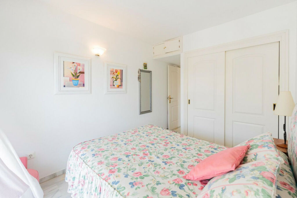 Middle Floor Apartment Marbella Málaga - image 14