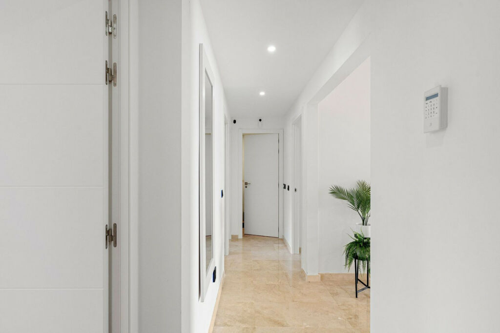 Middle Floor Apartment Torreblanca Málaga - image 14