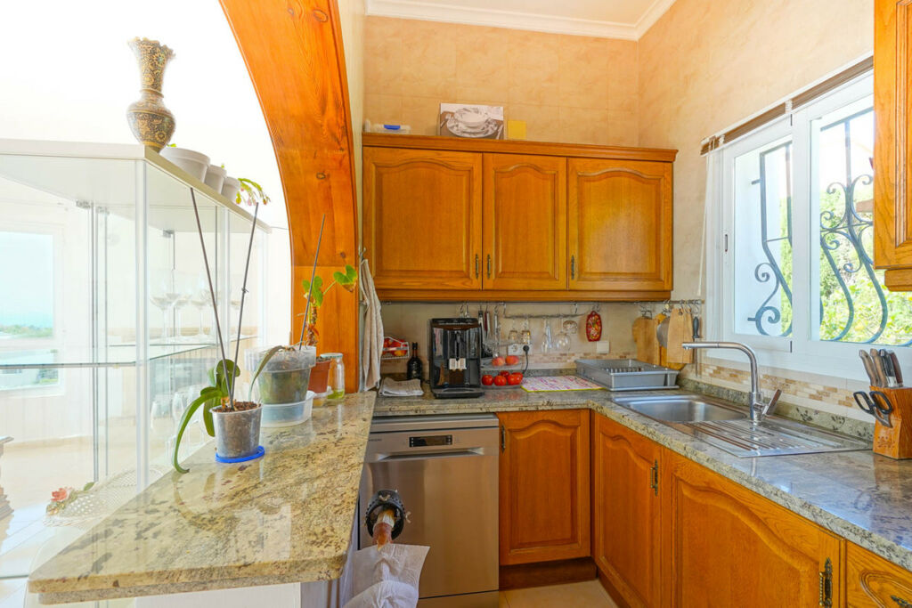 Detached Villa Benitachell Alicante - image 14