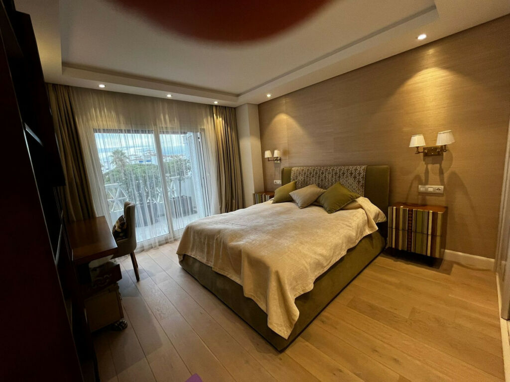 Middle Floor Apartment Puerto Banús Málaga - image 14