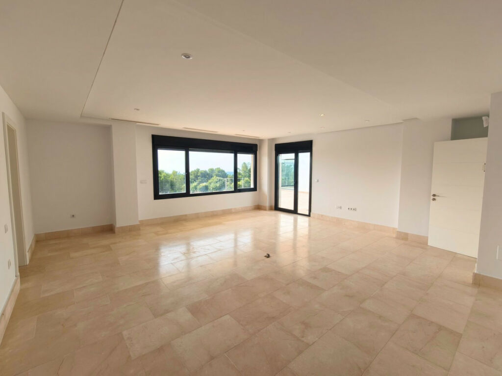 Detached Villa Sotogrande Alto Cádiz - image 14