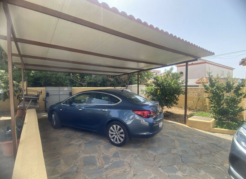 Detached Villa Elviria Málaga - image 14