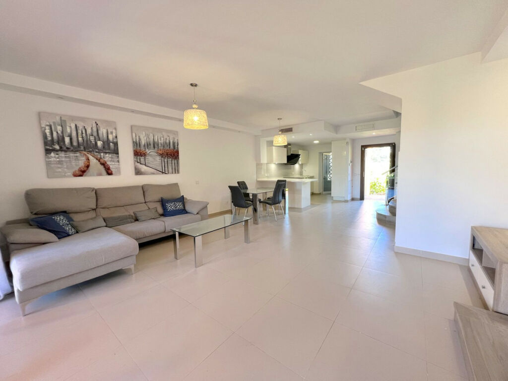 Townhouse Benahavís Málaga - image 14