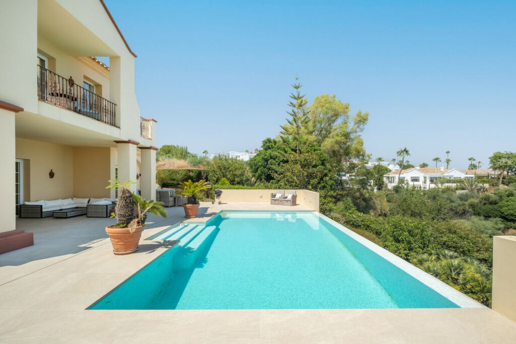 Detached Villa Benahavís Málaga - image 14