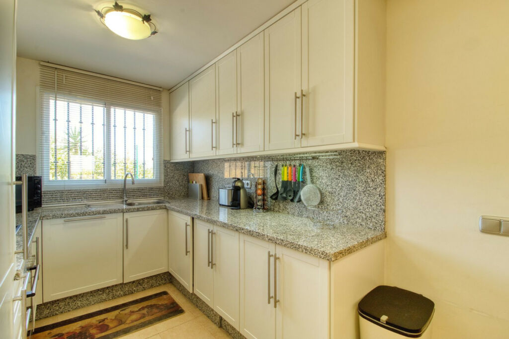 Townhouse Manilva Málaga - image 14