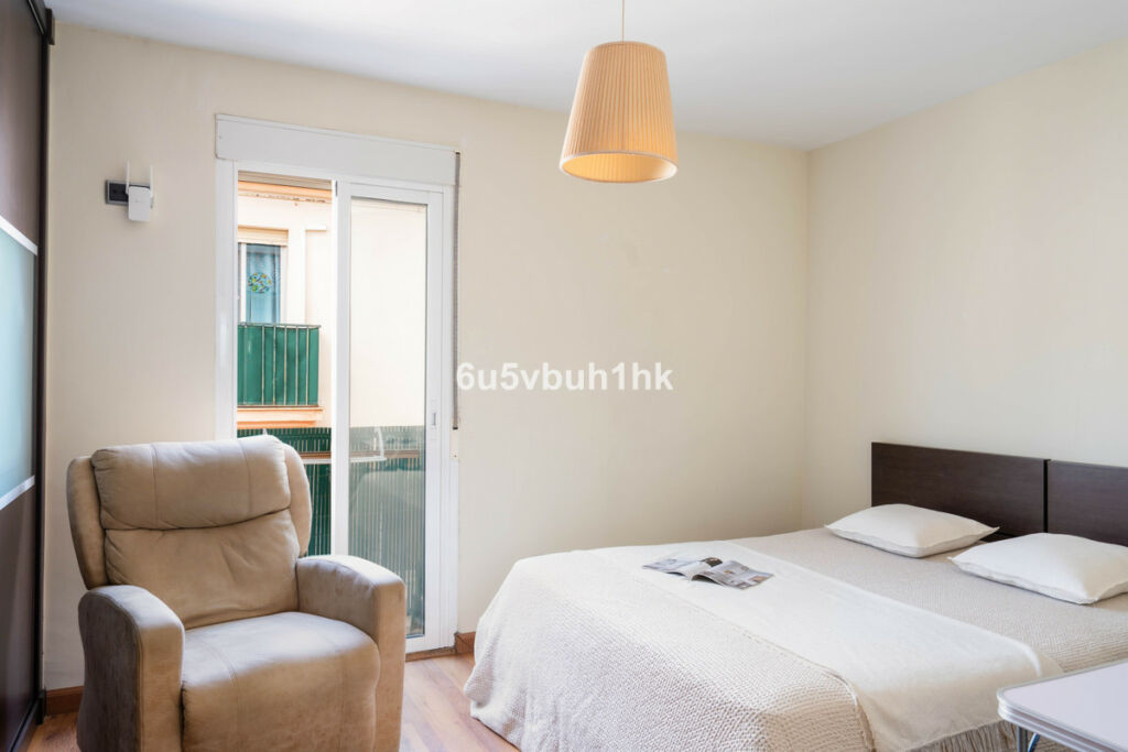 Townhouse Las Lagunas Málaga - image 14