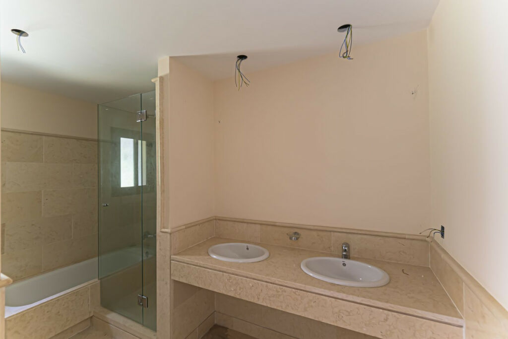 Ground Floor Apartment Benahavís Málaga - image 14