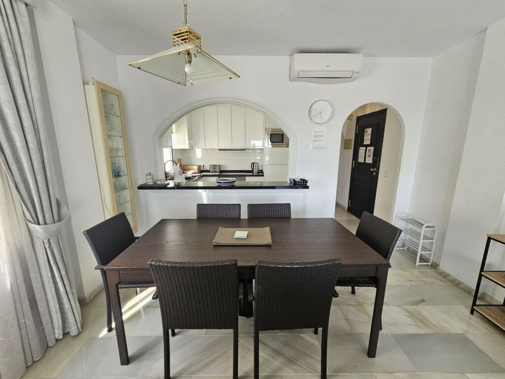 Middle Floor Apartment Calahonda Málaga - image 14