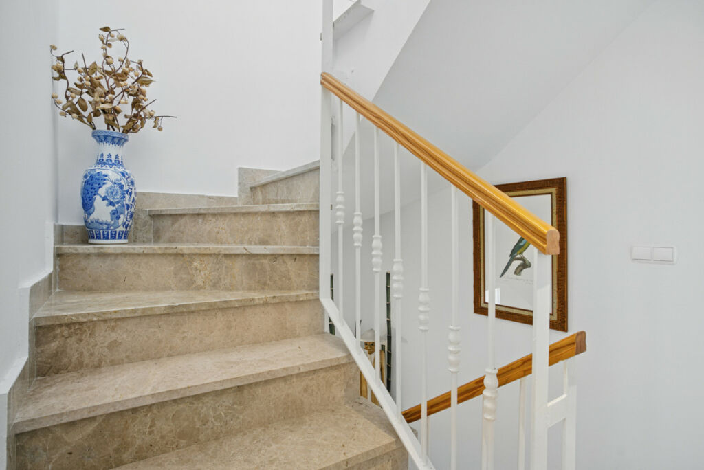 Townhouse Nueva Andalucía Málaga - image 14