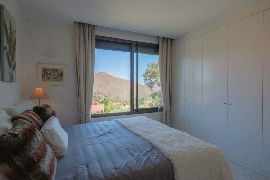 Middle Floor Apartment La Mairena Málaga - image 14
