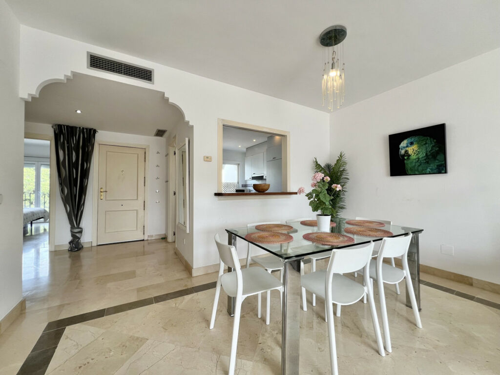 Top Floor Apartment El Presidente Málaga - image 14