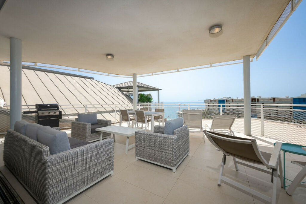 Middle Floor Apartment Fuengirola Málaga - image 14