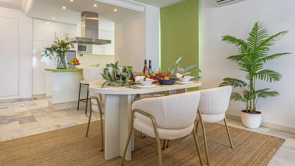 Middle Floor Apartment Puerto Banús Málaga - image 14