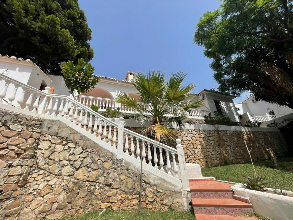Detached Villa Torremuelle Málaga - image 15