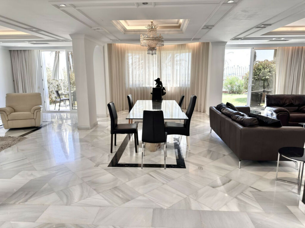 Duplex Puerto Banús Málaga - image 14