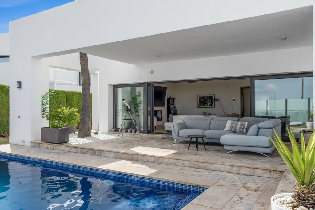 Detached Villa Benahavís Málaga - image 15