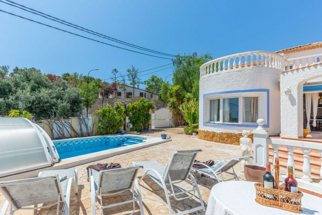 Detached Villa El Campello Alicante - image 15