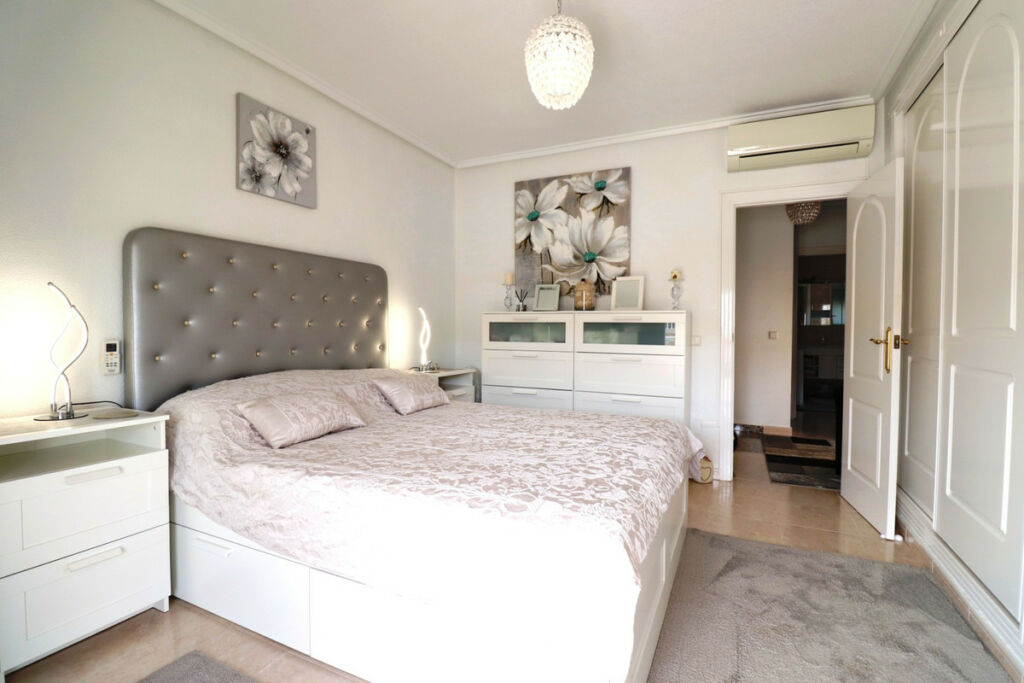 Townhouse Benijofar Alicante - image 15