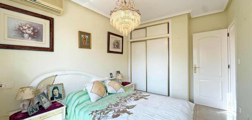 Townhouse Torrevieja Alicante - image 15