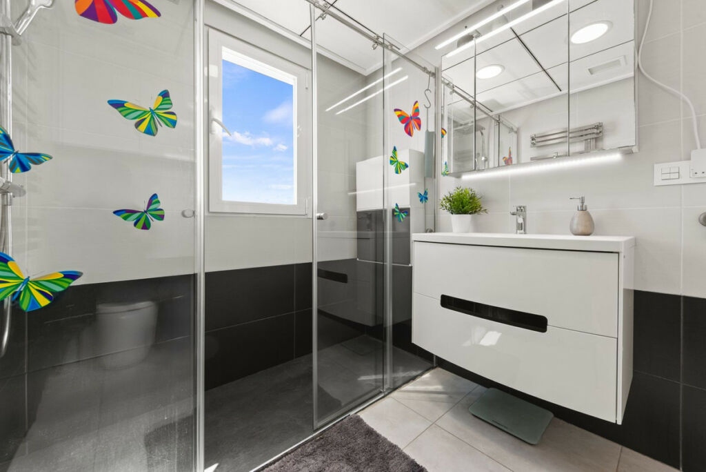 Middle Floor Apartment El Campello Alicante - image 17