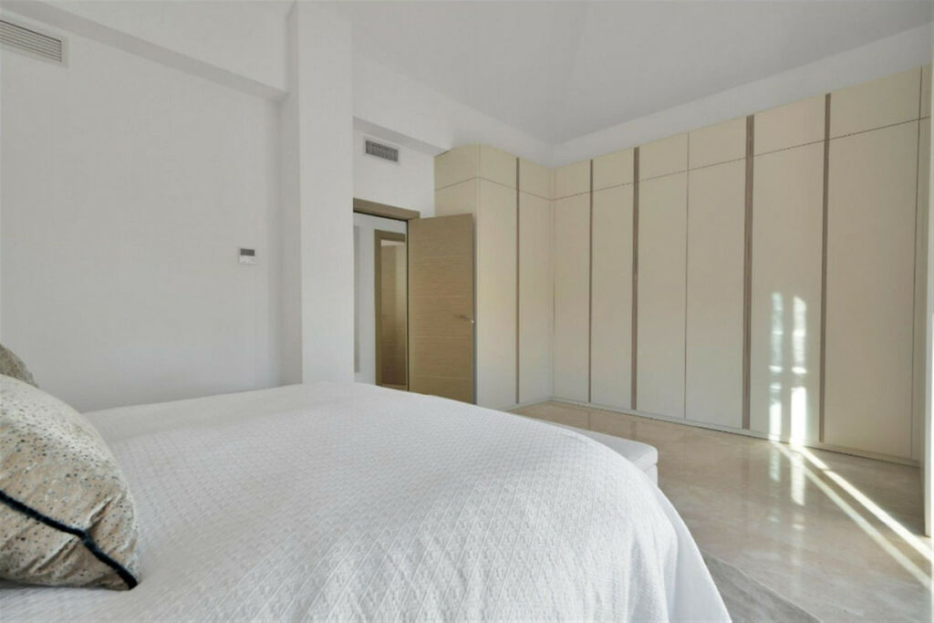 Detached Villa Benahavís Málaga - image 17