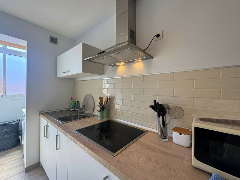 Middle Floor Apartment Estepona Málaga - image 15