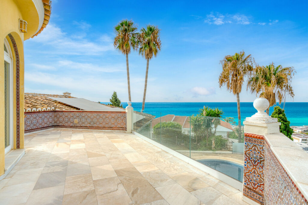 Detached Villa El Chaparral Málaga - image 12