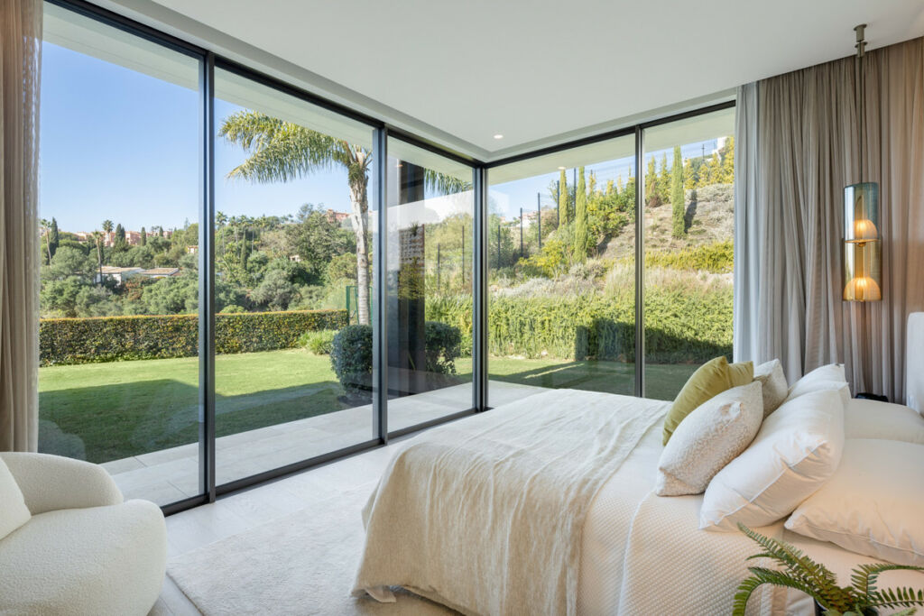 Detached Villa La Quinta Málaga - image 15