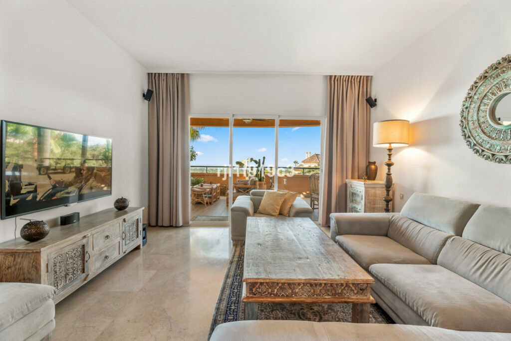 Middle Floor Apartment Elviria Málaga - image 15