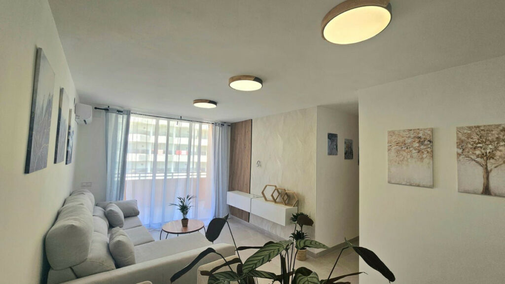 Middle Floor Apartment Fuengirola Málaga - image 15